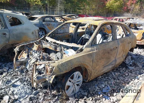 2016 Audi Q3 2.0T Premium Plus z USA, uszkodzony, nr VIN WA1EFCFS9GR013215